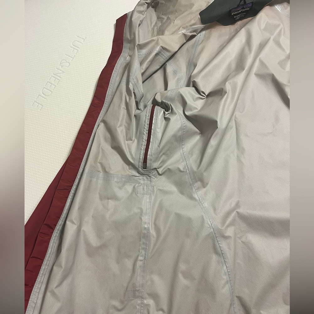 Patagonia Women's Rain Jacket - Picture 9 of 11